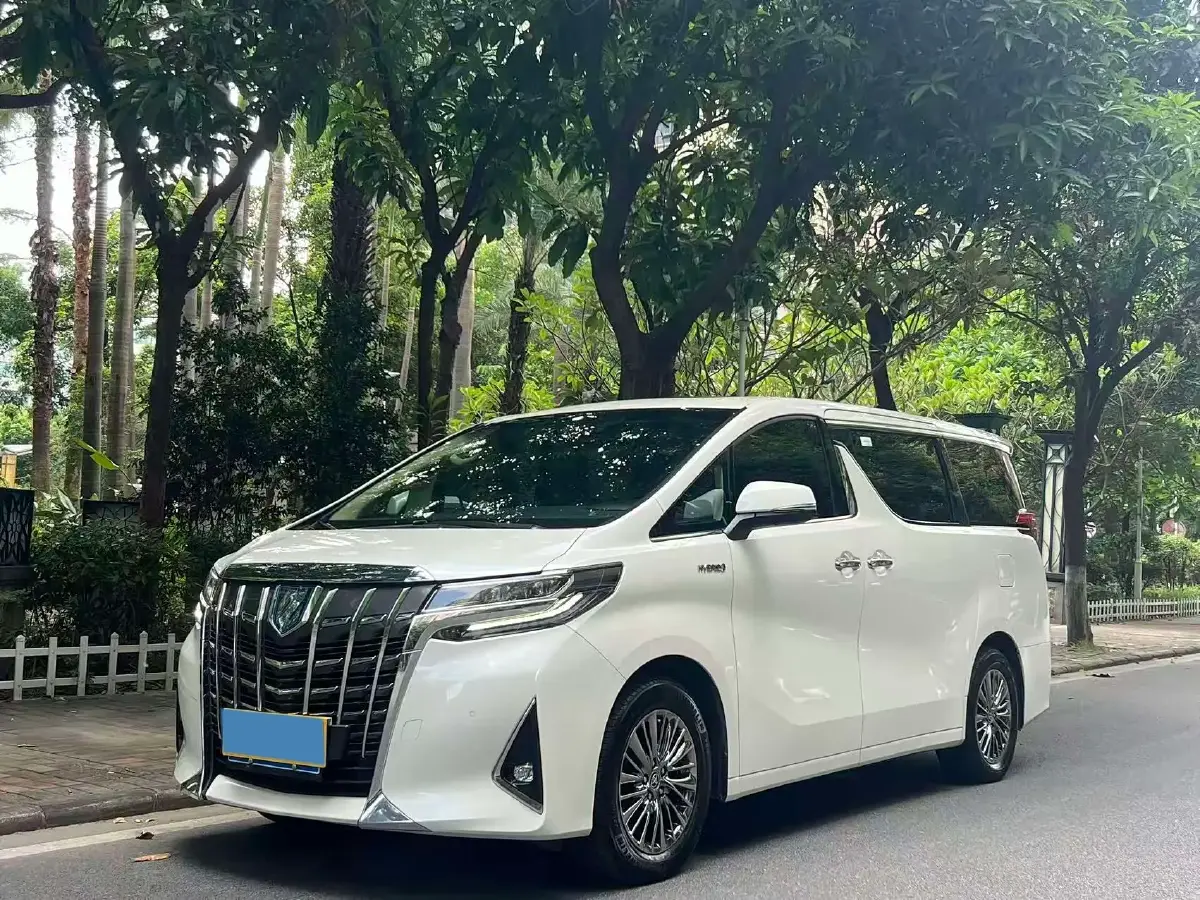 2021 Toyota Alphard 2.5L 117HP L4 E-CVT Hybrid