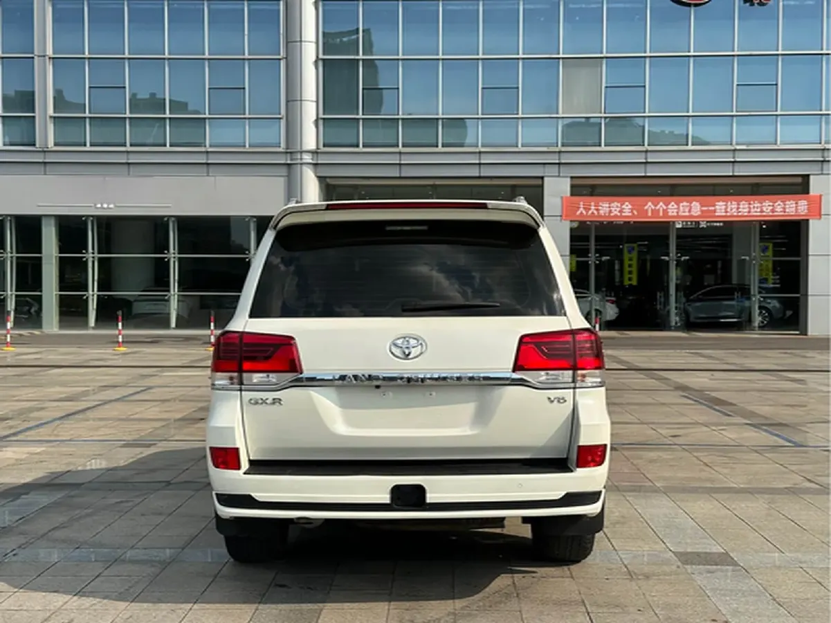 2016 Toyota Land Cruiser 4.0L 275HP V6 5AT,autocango,china used car exporter,china ev exporter,chinese used car exporter,chinese used ev exporter