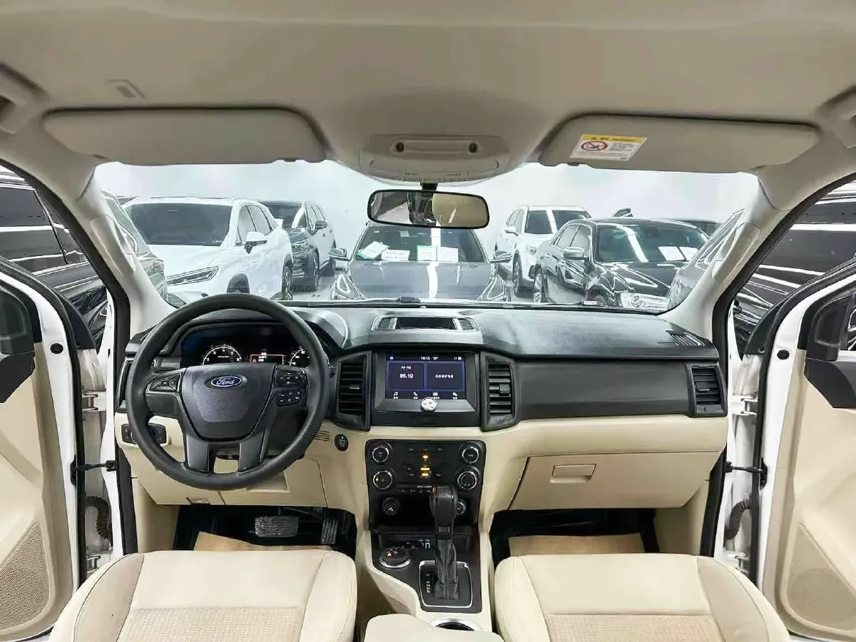 2020 Ford Everest 2.3T 275HP L4 10AT,autocango,china used car exporter,china ev exporter,chinese used car exporter,chinese used ev exporter