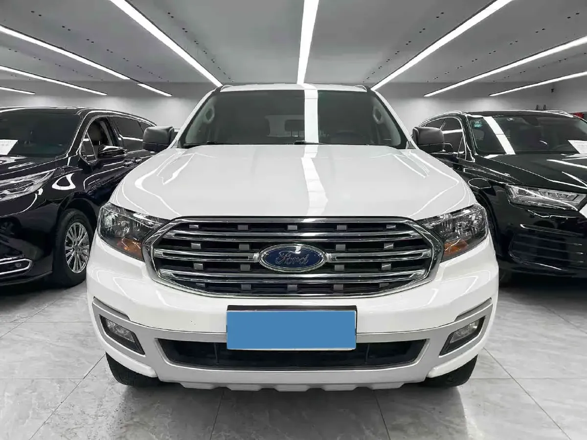 2020 Ford Everest 2.3T 275HP L4 10AT,autocango,china used car exporter,china ev exporter,chinese used car exporter,chinese used ev exporter