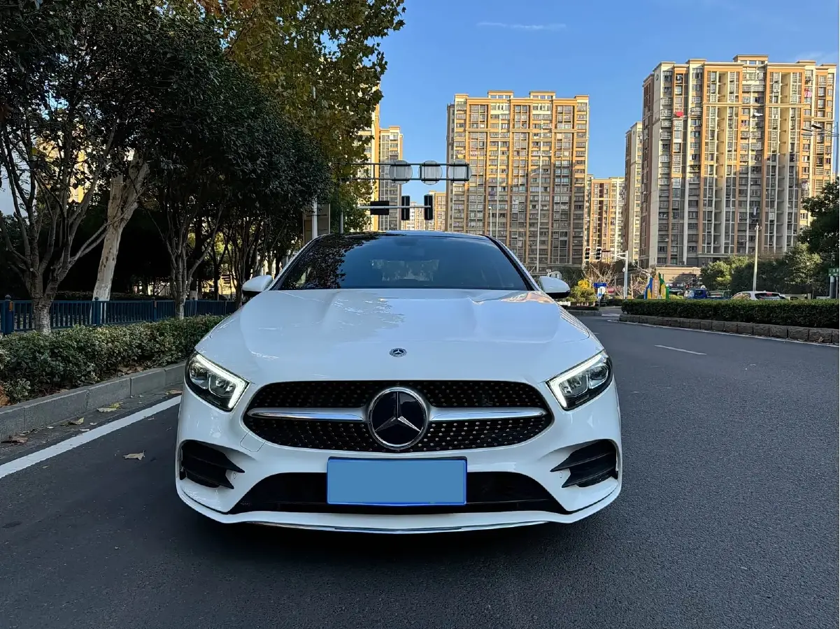 2021 Mercedes-Benz A Class 1.3T 163HP L4 7DCT