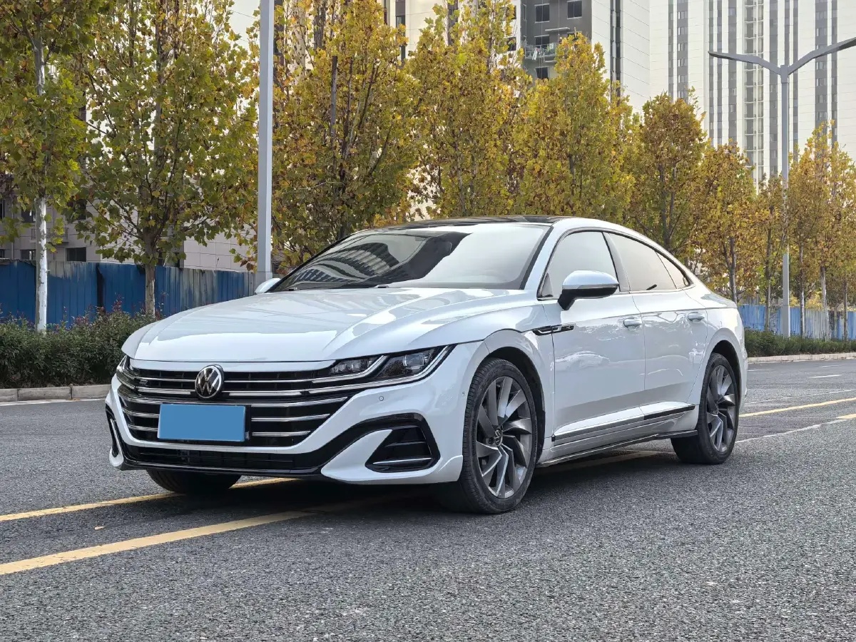 2023 Volkswagen CC 2.0T 220HP L4 7DCT