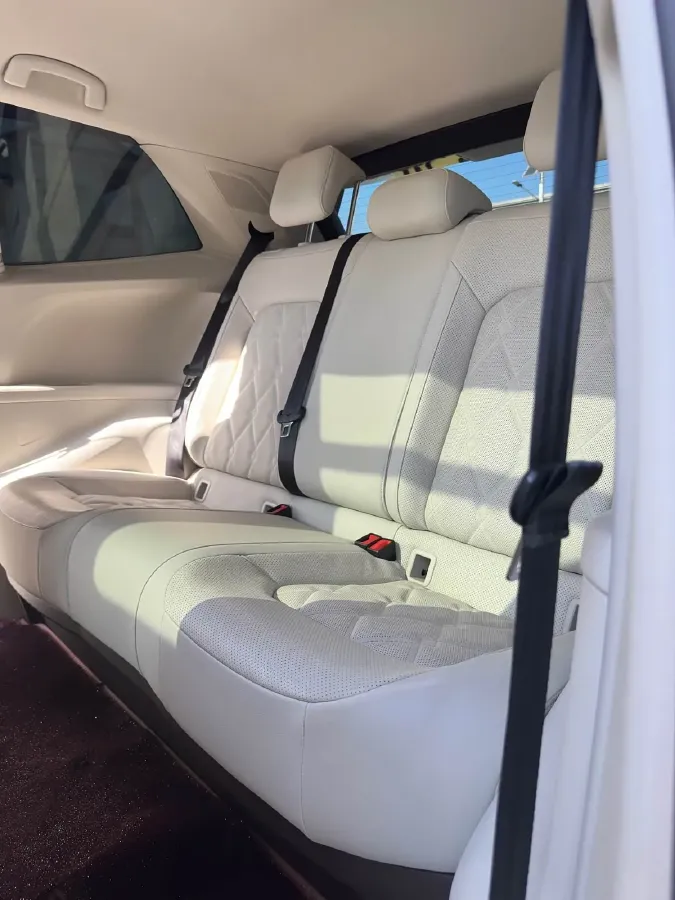 2020 Volkswagen Viloran 2.0T 220HP L4 7DCT,autocango,china used car exporter,china ev exporter,chinese used car exporter,chinese used ev exporter