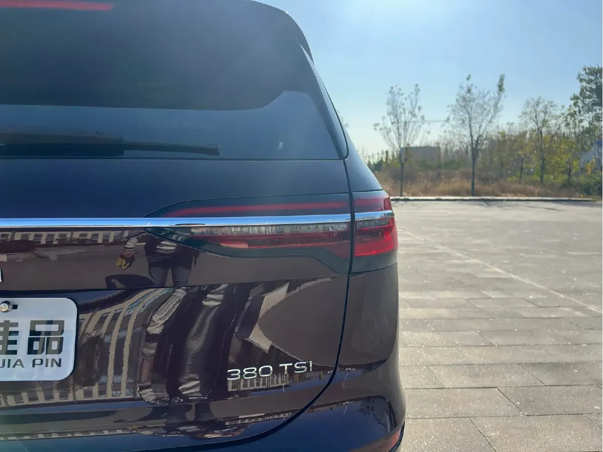 2020 Volkswagen Viloran 2.0T 220HP L4 7DCT,autocango,china used car exporter,china ev exporter,chinese used car exporter,chinese used ev exporter