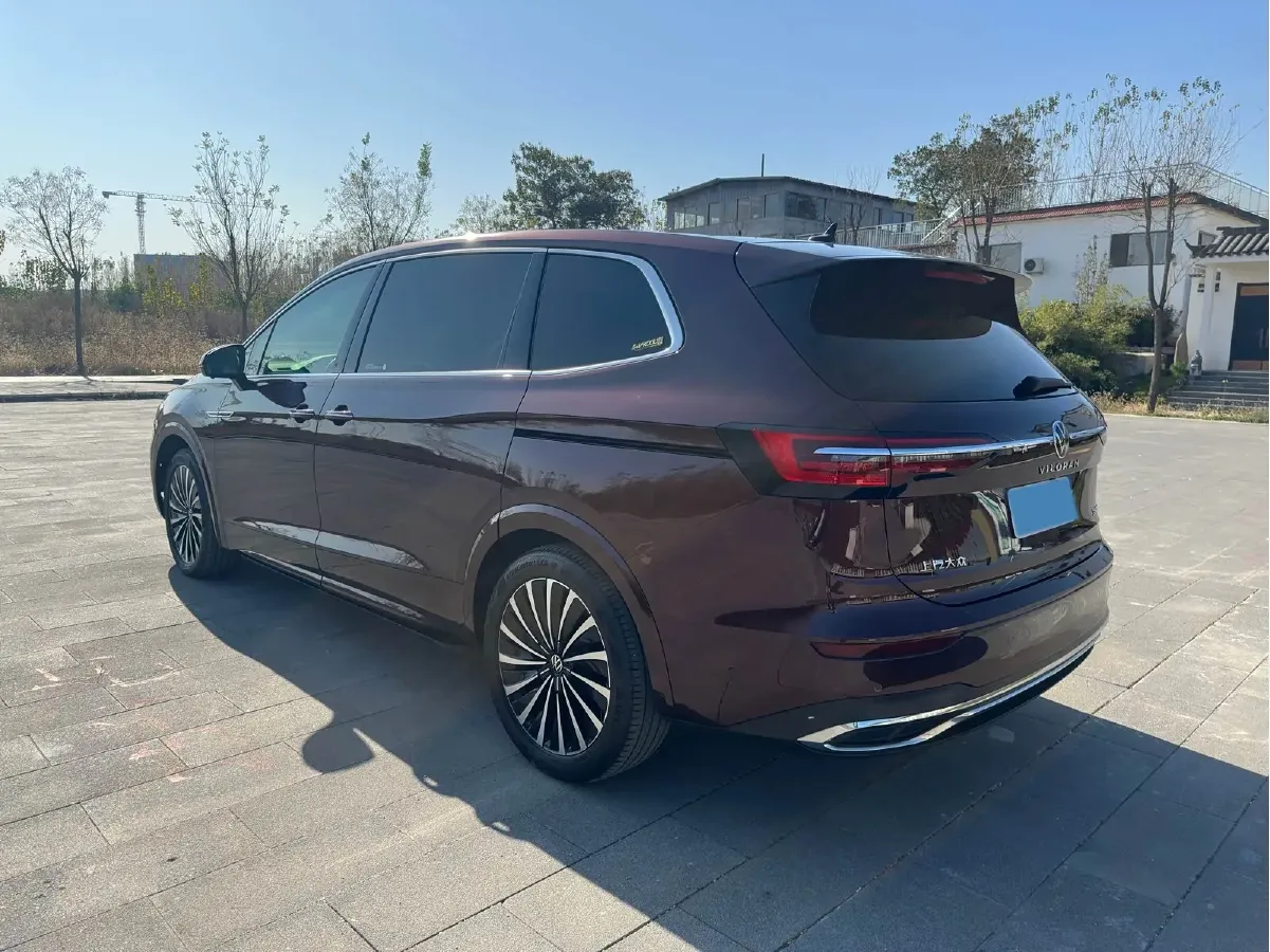 2020 Volkswagen Viloran 2.0T 220HP L4 7DCT,autocango,china used car exporter,china ev exporter,chinese used car exporter,chinese used ev exporter