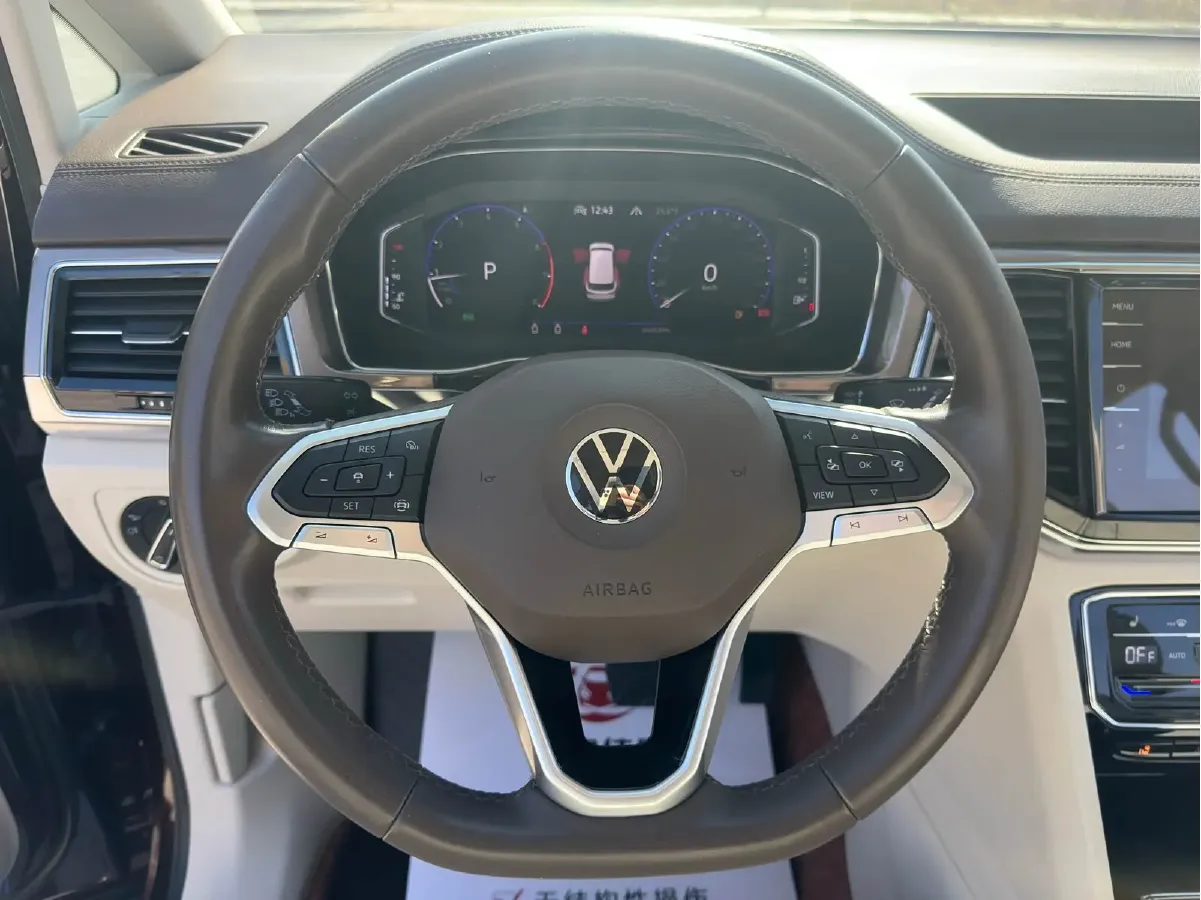 2020 Volkswagen Viloran 2.0T 220HP L4 7DCT,autocango,china used car exporter,china ev exporter,chinese used car exporter,chinese used ev exporter