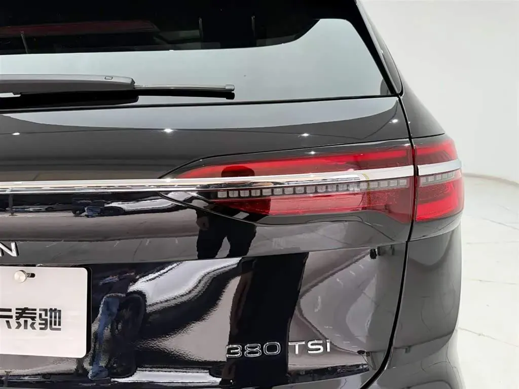 2024 Volkswagen Viloran 2.0T 220HP L4 7DCT,autocango,china used car exporter,china ev exporter,chinese used car exporter,chinese used ev exporter