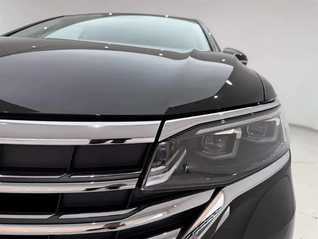 2024 Volkswagen Viloran 2.0T 220HP L4 7DCT,autocango,china used car exporter,china ev exporter,chinese used car exporter,chinese used ev exporter