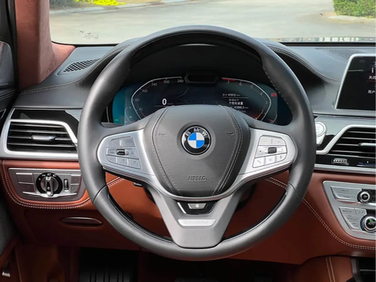 2019 BMW 7 Series 3.0T 340HP L6 8AT,autocango,china used car exporter,china ev exporter,chinese used car exporter,chinese used ev exporter