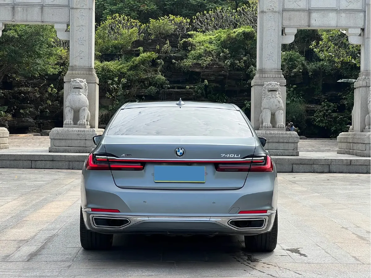 2019 BMW 7 Series 3.0T 340HP L6 8AT,autocango,china used car exporter,china ev exporter,chinese used car exporter,chinese used ev exporter