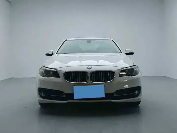 2014 BMW 5 Series 2.0T 218HP L4 8AT,autocango,china used car exporter,china ev exporter,chinese used car exporter,chinese used ev exporter