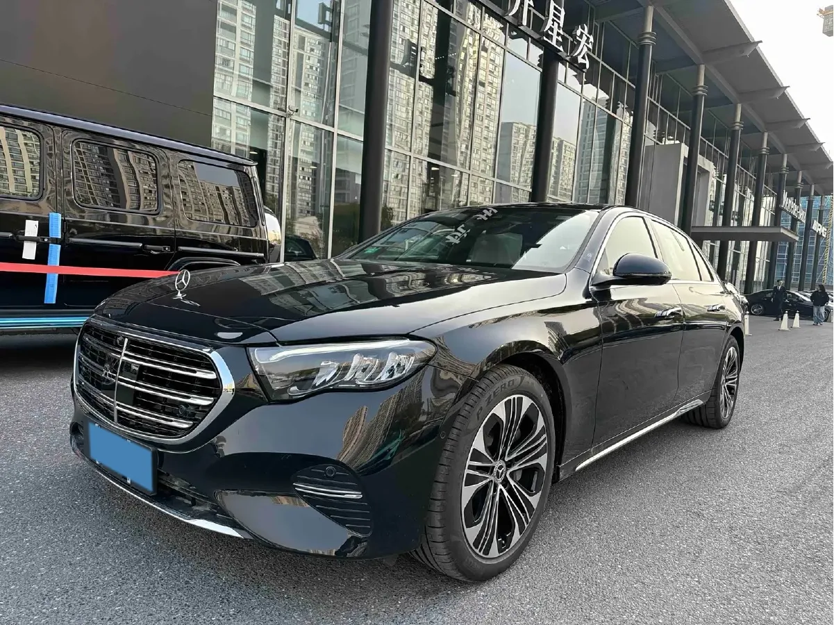 2024 Mercedes-Benz E Class 2.0T 204HP L4 9AT PHEV 25.4KWH,autocango,china used car exporter,china ev exporter,chinese used car exporter,chinese used ev exporter