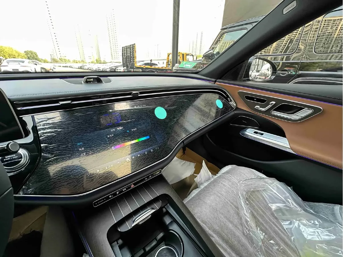 2024 Mercedes-Benz E Class 2.0T 204HP L4 9AT PHEV 25.4KWH,autocango,china used car exporter,china ev exporter,chinese used car exporter,chinese used ev exporter