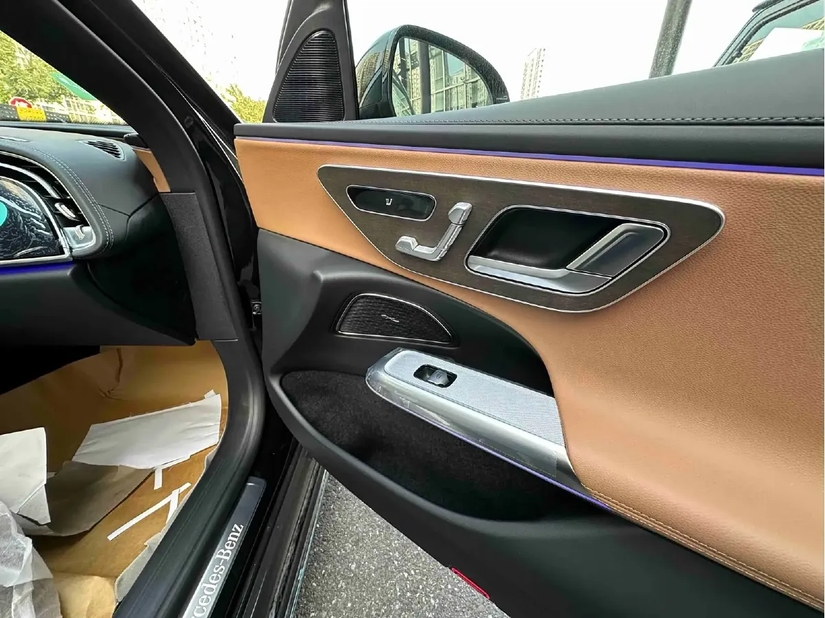 2024 Mercedes-Benz E Class 2.0T 204HP L4 9AT PHEV 25.4KWH,autocango,china used car exporter,china ev exporter,chinese used car exporter,chinese used ev exporter