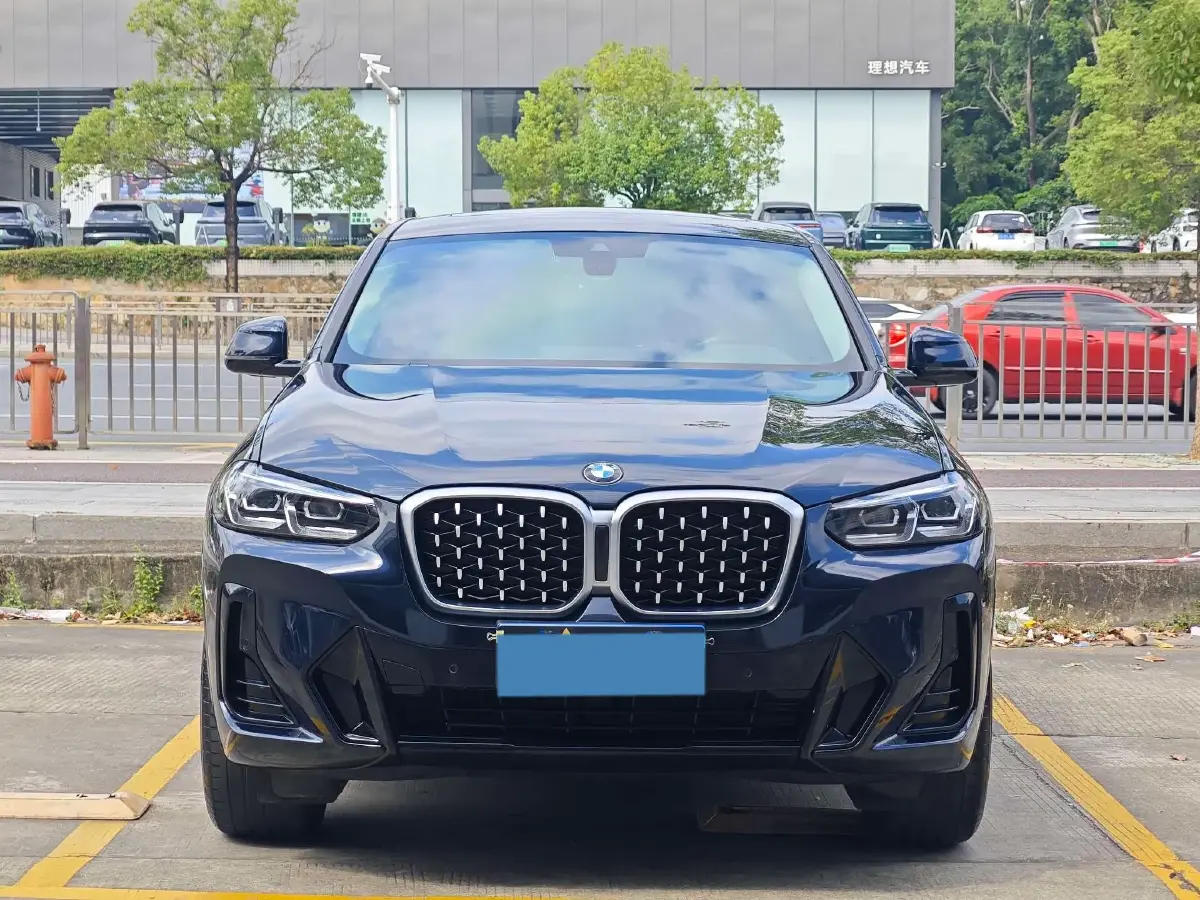 2022 BMW X4 2.0T 184HP L4 8AT