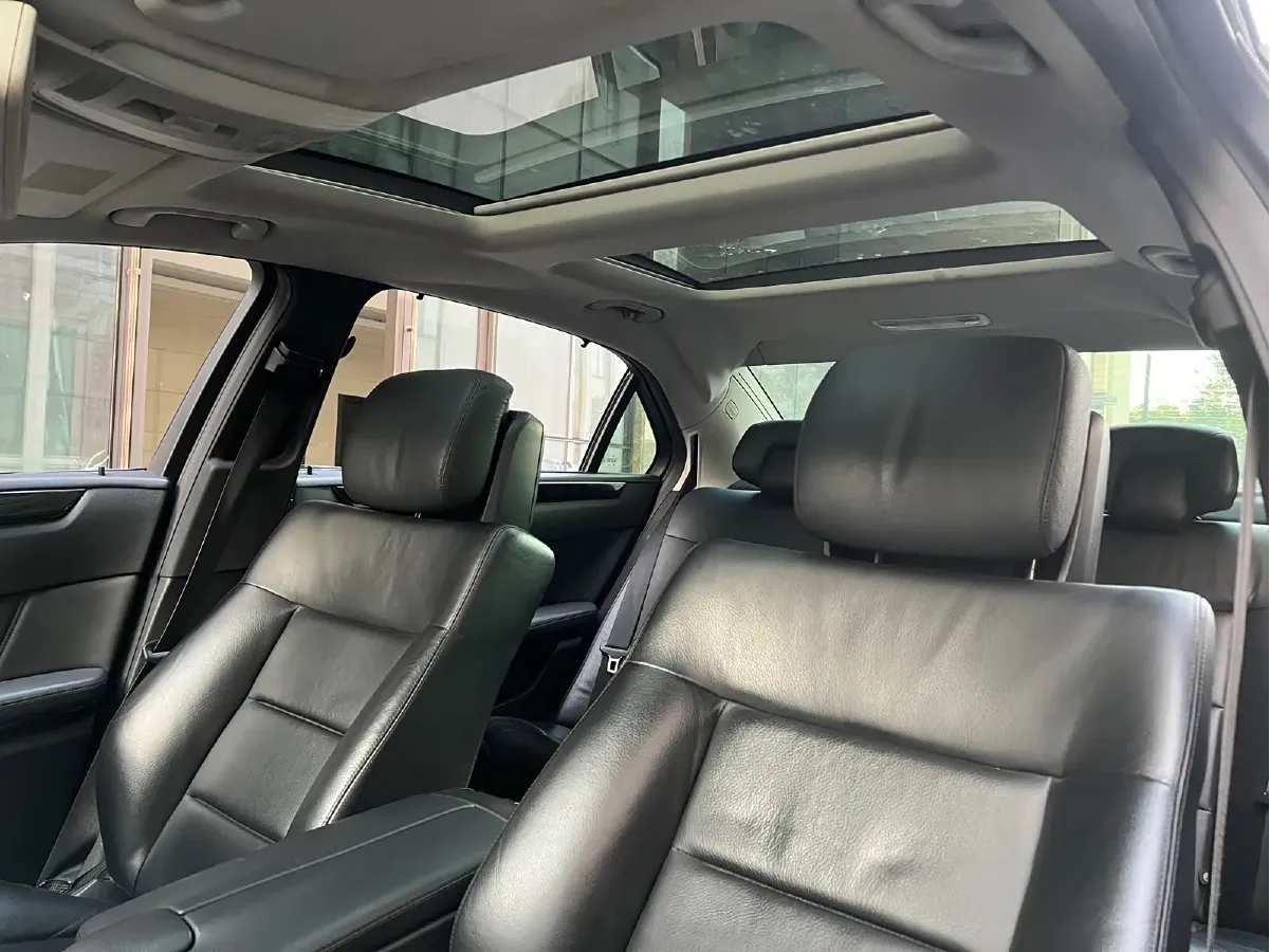 2010 Mercedes-Benz E Class 3.0L 245HP V6 7AT,autocango,china used car exporter,china ev exporter,chinese used car exporter,chinese used ev exporter
