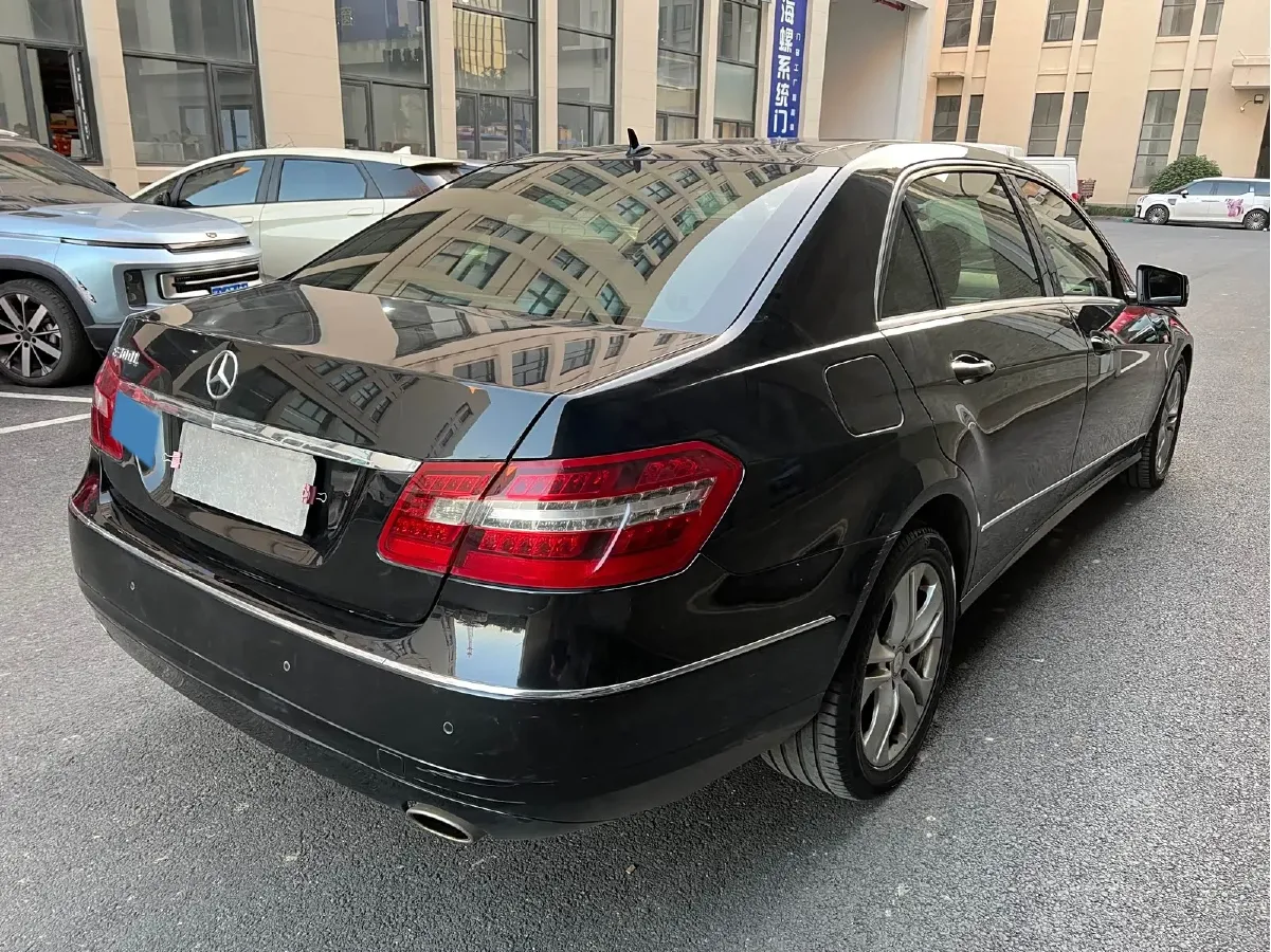 2010 Mercedes-Benz E Class 3.0L 245HP V6 7AT,autocango,china used car exporter,china ev exporter,chinese used car exporter,chinese used ev exporter