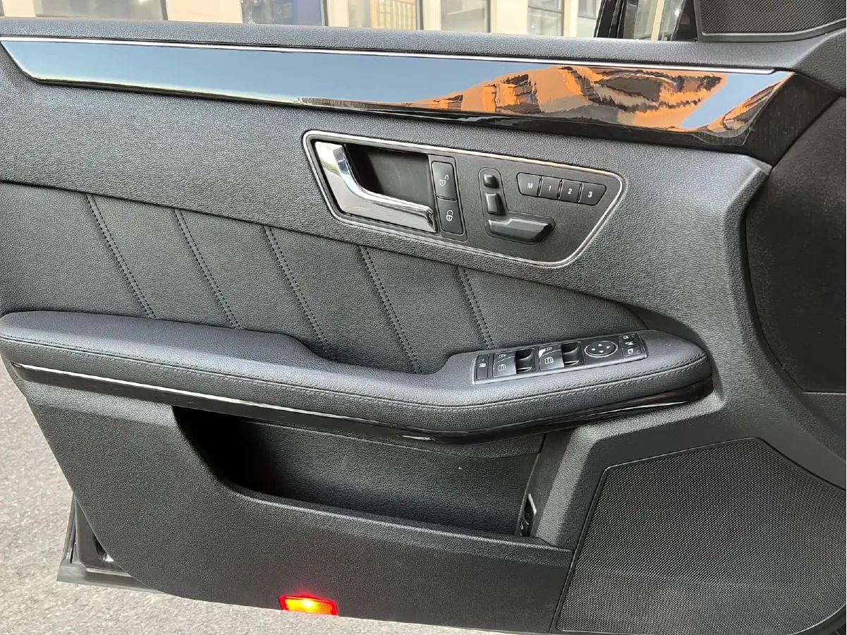 2010 Mercedes-Benz E Class 3.0L 245HP V6 7AT,autocango,china used car exporter,china ev exporter,chinese used car exporter,chinese used ev exporter