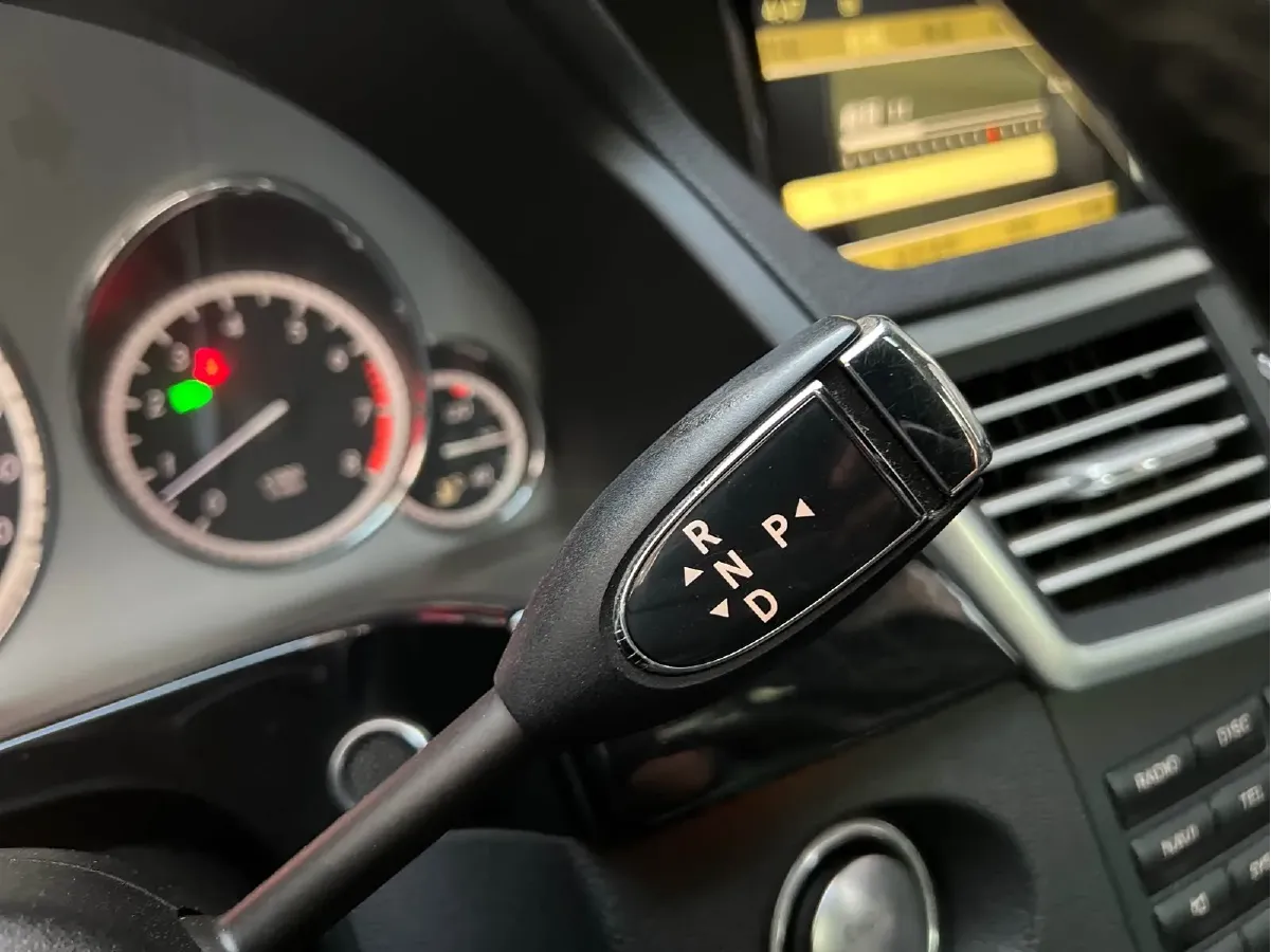 2010 Mercedes-Benz E Class 3.0L 245HP V6 7AT,autocango,china used car exporter,china ev exporter,chinese used car exporter,chinese used ev exporter