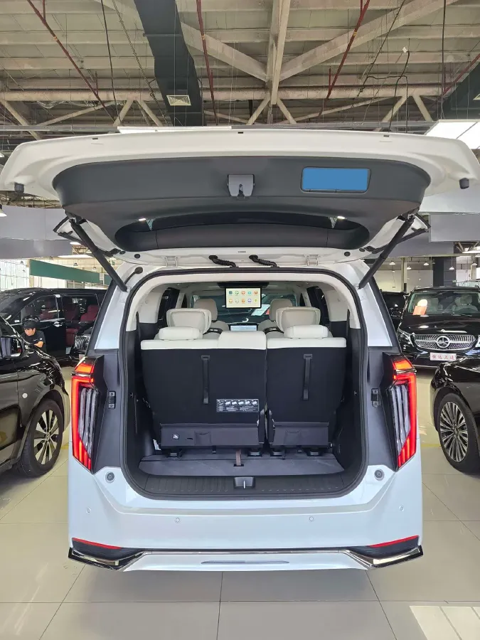 2023 GAC Trumpchi E9 2.0T 190HP L4 2DHT PHEV 25.57KWH,autocango,china used car exporter,china ev exporter,chinese used car exporter,chinese used ev exporter