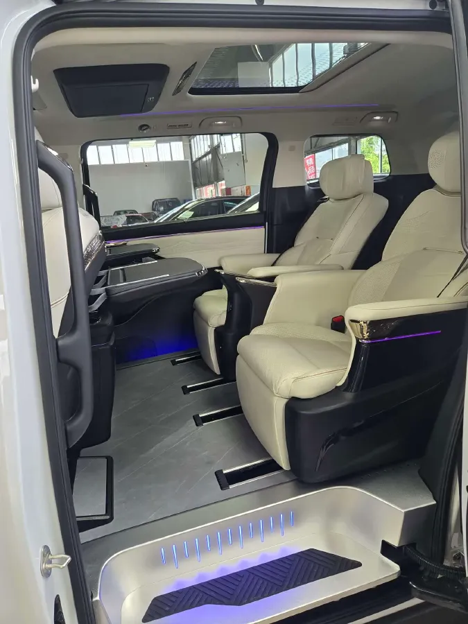 2023 GAC Trumpchi E9 2.0T 190HP L4 2DHT PHEV 25.57KWH,autocango,china used car exporter,china ev exporter,chinese used car exporter,chinese used ev exporter