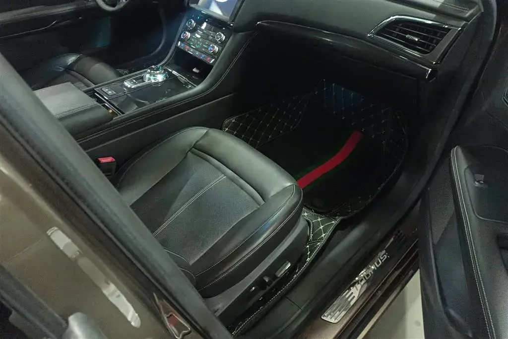 2017 Ford Taurus 2.0T 245HP L4 6AT,autocango,china used car exporter,china ev exporter,chinese used car exporter,chinese used ev exporter