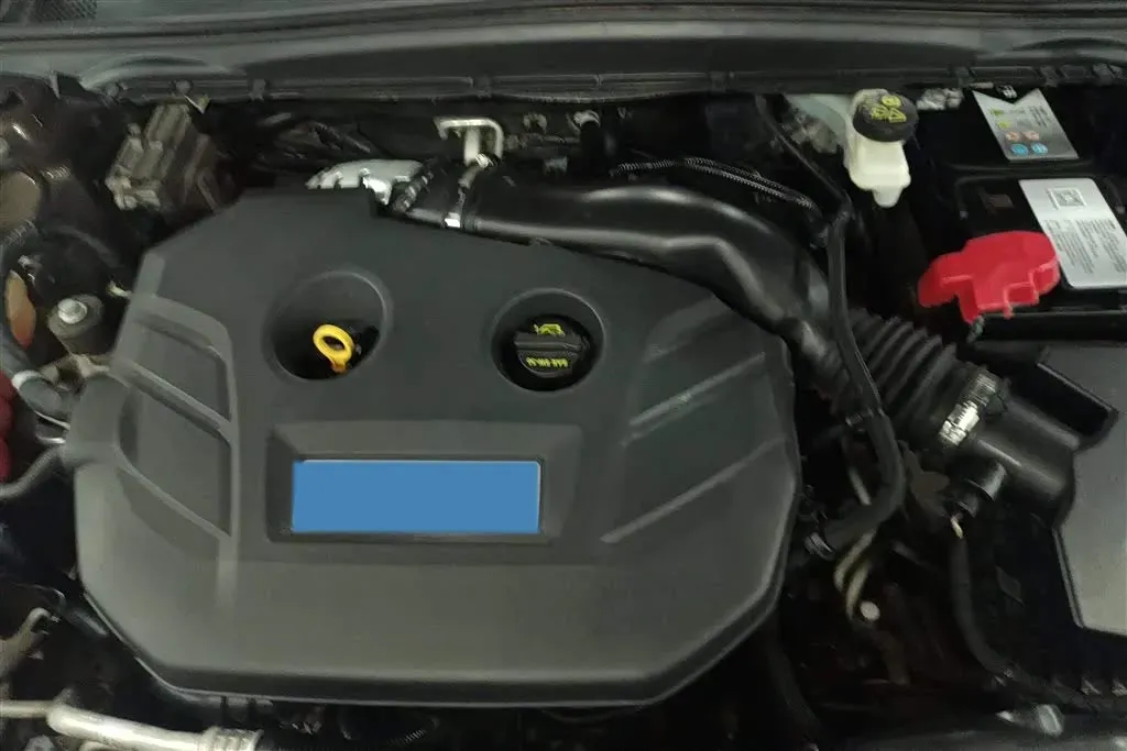 2017 Ford Taurus 2.0T 245HP L4 6AT,autocango,china used car exporter,china ev exporter,chinese used car exporter,chinese used ev exporter