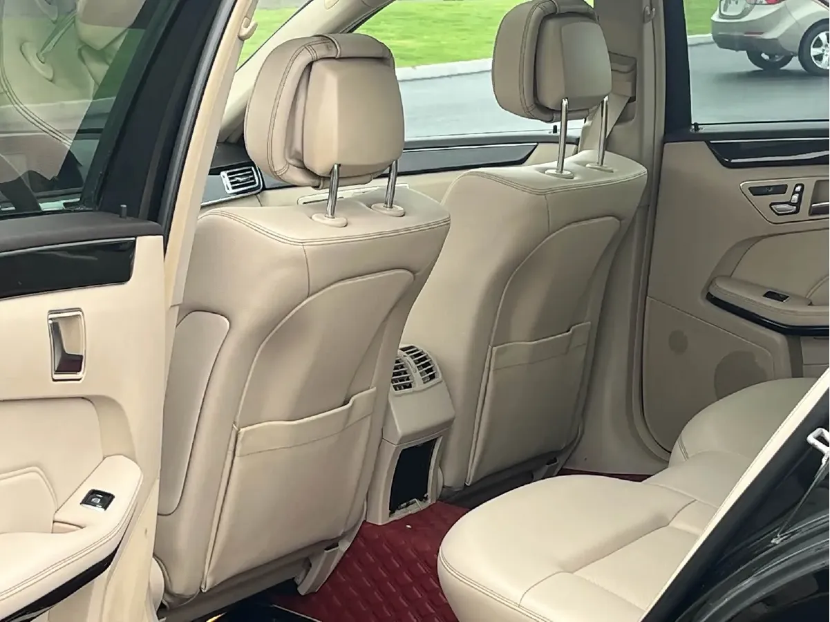 2014 Mercedes-Benz E Class 1.8T 204HP L4 7AT,autocango,china used car exporter,china ev exporter,chinese used car exporter,chinese used ev exporter