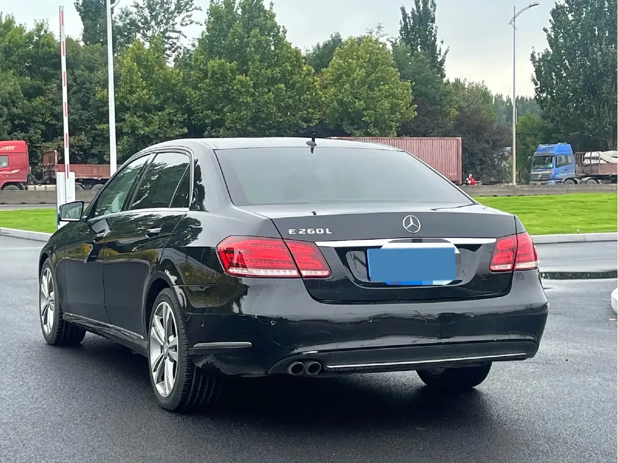 2014 Mercedes-Benz E Class 1.8T 204HP L4 7AT,autocango,china used car exporter,china ev exporter,chinese used car exporter,chinese used ev exporter