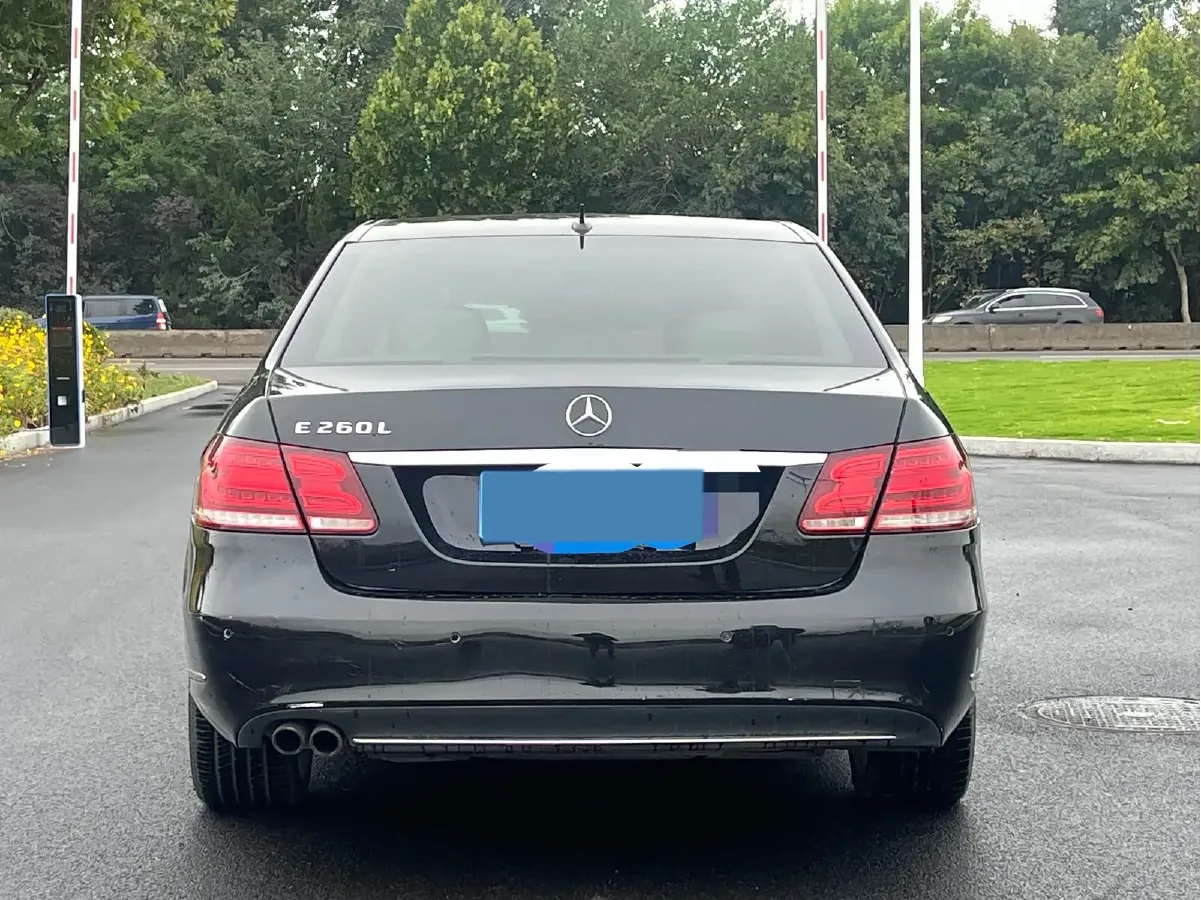 2014 Mercedes-Benz E Class 1.8T 204HP L4 7AT,autocango,china used car exporter,china ev exporter,chinese used car exporter,chinese used ev exporter