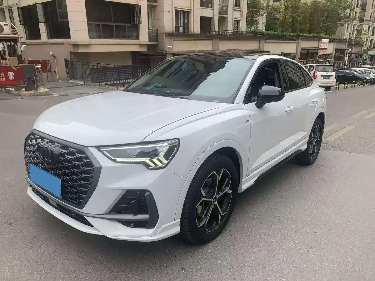 2024 Audi Q3 Sportback 2.0T 186HP L4 7DCT