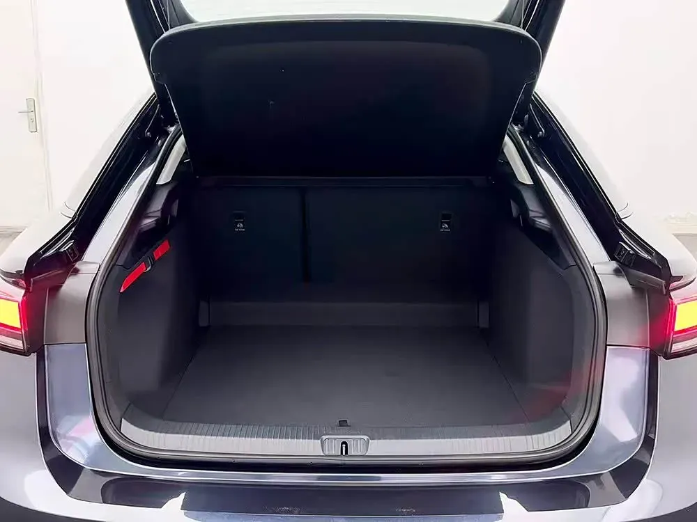 2024 Volkswagen ID.7 Vizzion BEV 84.8KWH,autocango,china used car exporter,china ev exporter,chinese used car exporter,chinese used ev exporter