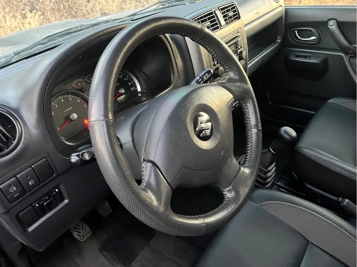 2012 Suzuki Jimny 1.3L 85HP L4 5MT,autocango,china used car exporter,china ev exporter,chinese used car exporter,chinese used ev exporter