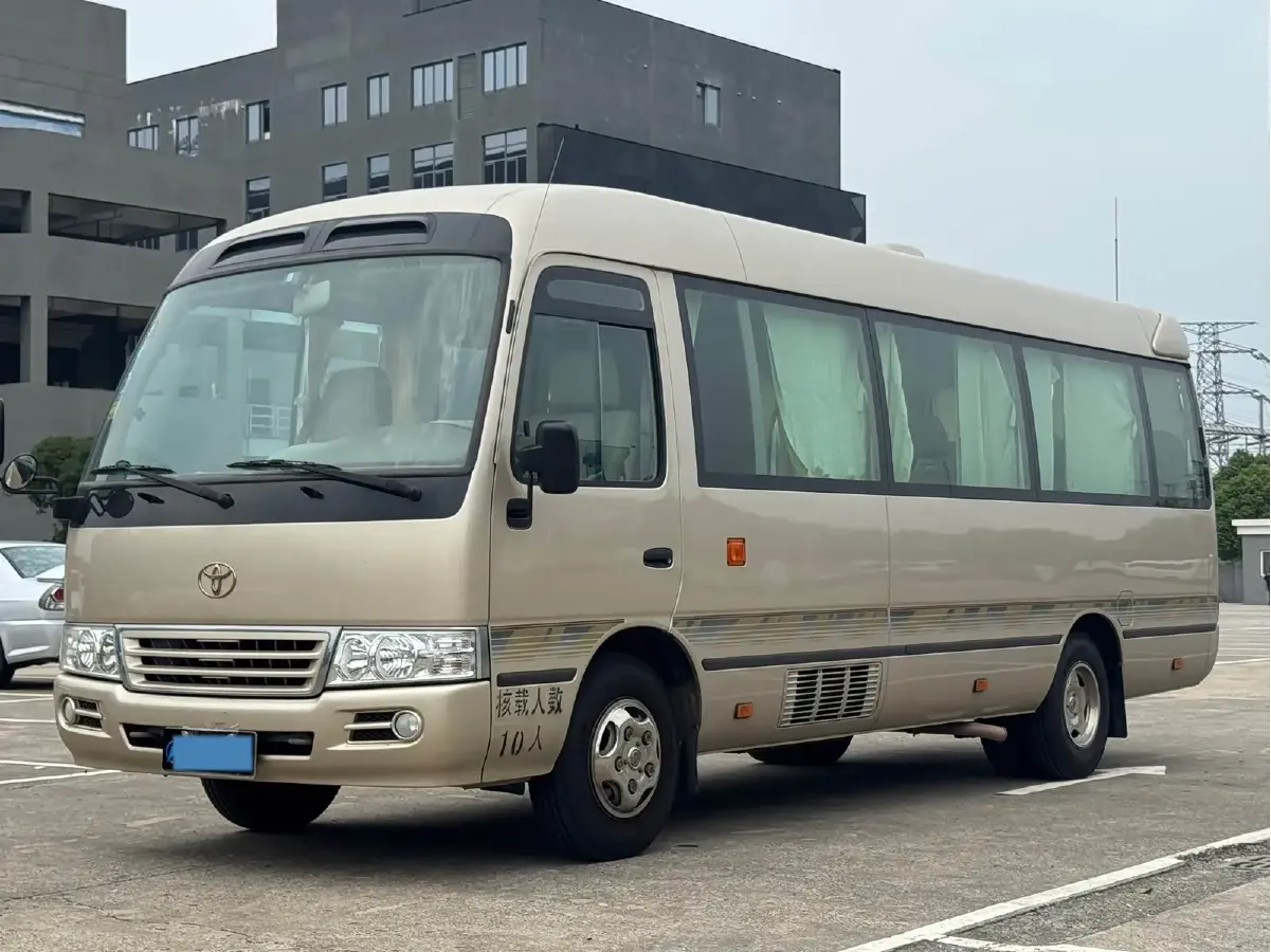 2011 Skoda Fabia 1.6L 105HP L4 6AT