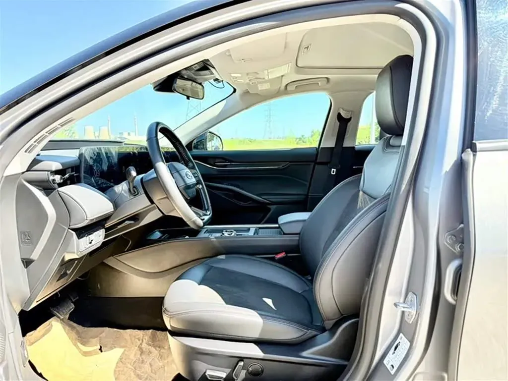 2022 Ford Mondeo 2.0T 238HP L4 8AT,autocango,china used car exporter,china ev exporter,chinese used car exporter,chinese used ev exporter