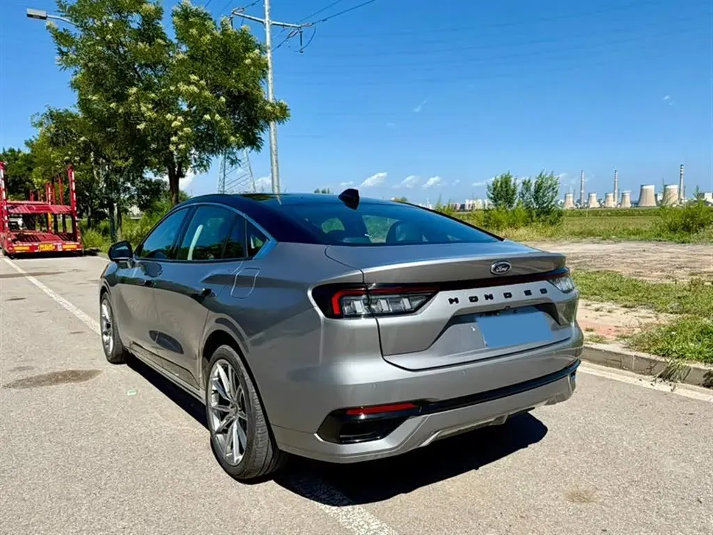 2022 Ford Mondeo 2.0T 238HP L4 8AT,autocango,china used car exporter,china ev exporter,chinese used car exporter,chinese used ev exporter