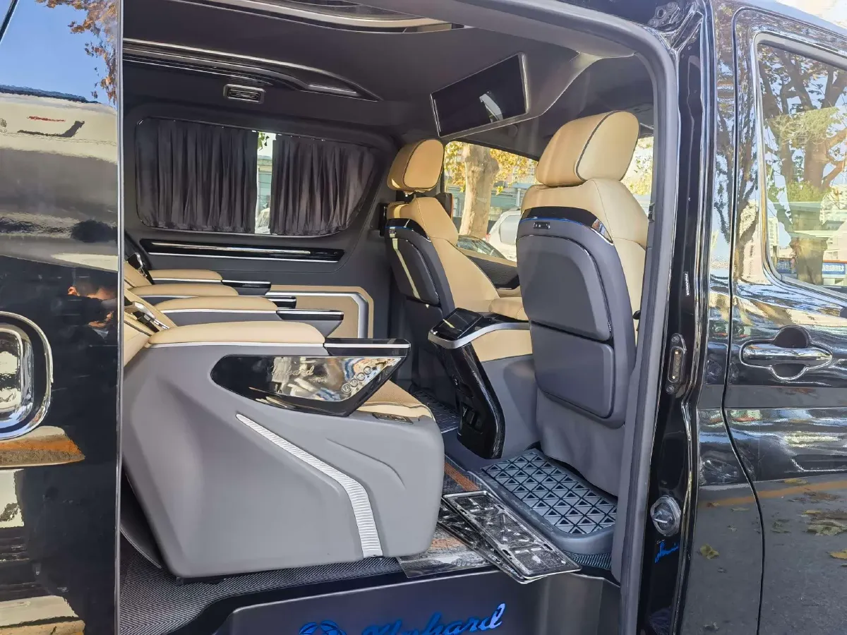 2024 Century Century 3.5L 262HP V6 E-CVT PHEV 18.1KWH,autocango,china used car exporter,china ev exporter,chinese used car exporter,chinese used ev exporter