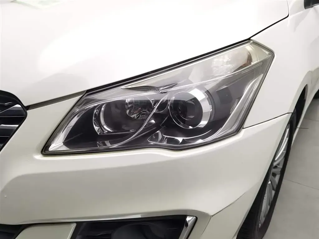 2015 Suzuki Alivio 1.6L 122HP L4 5MT,autocango,china used car exporter,china ev exporter,chinese used car exporter,chinese used ev exporter