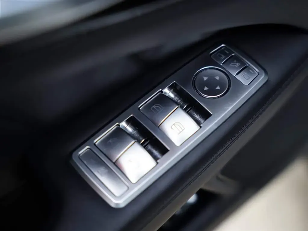 2015 Mercedes-Benz CLS AMG 5.5T 557HP V8 7AT,autocango,china used car exporter,china ev exporter,chinese used car exporter,chinese used ev exporter