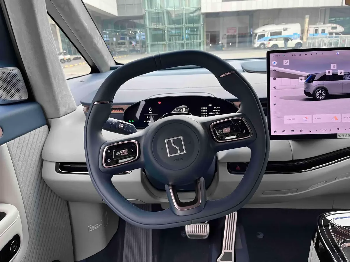 2025 Zeekr MIX BEV 102KWH,autocango,china used car exporter,china ev exporter,chinese used car exporter,chinese used ev exporter