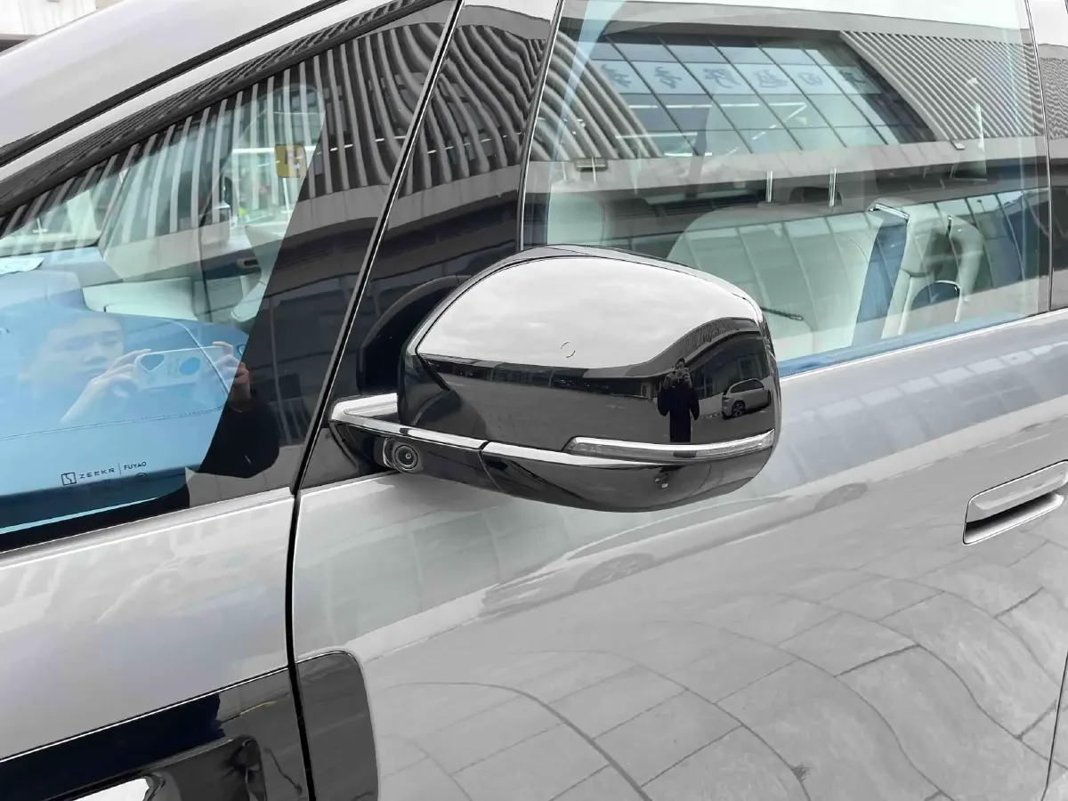 2025 Zeekr MIX BEV 102KWH,autocango,china used car exporter,china ev exporter,chinese used car exporter,chinese used ev exporter