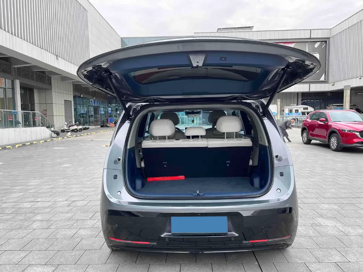 2025 Zeekr MIX BEV 102KWH,autocango,china used car exporter,china ev exporter,chinese used car exporter,chinese used ev exporter