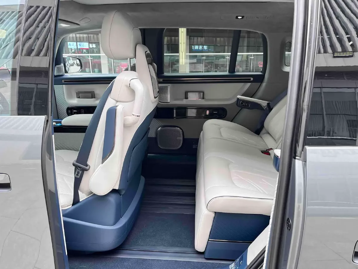 2025 Zeekr MIX BEV 102KWH,autocango,china used car exporter,china ev exporter,chinese used car exporter,chinese used ev exporter