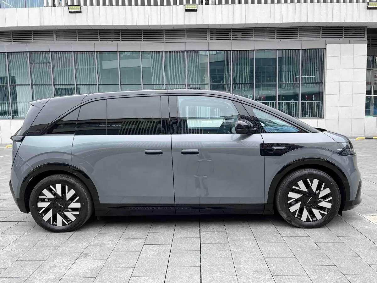 2025 Zeekr MIX BEV 102KWH,autocango,china used car exporter,china ev exporter,chinese used car exporter,chinese used ev exporter