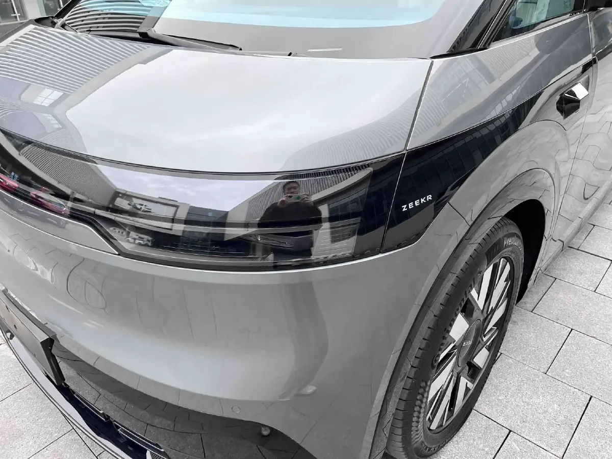 2025 Zeekr MIX BEV 102KWH,autocango,china used car exporter,china ev exporter,chinese used car exporter,chinese used ev exporter