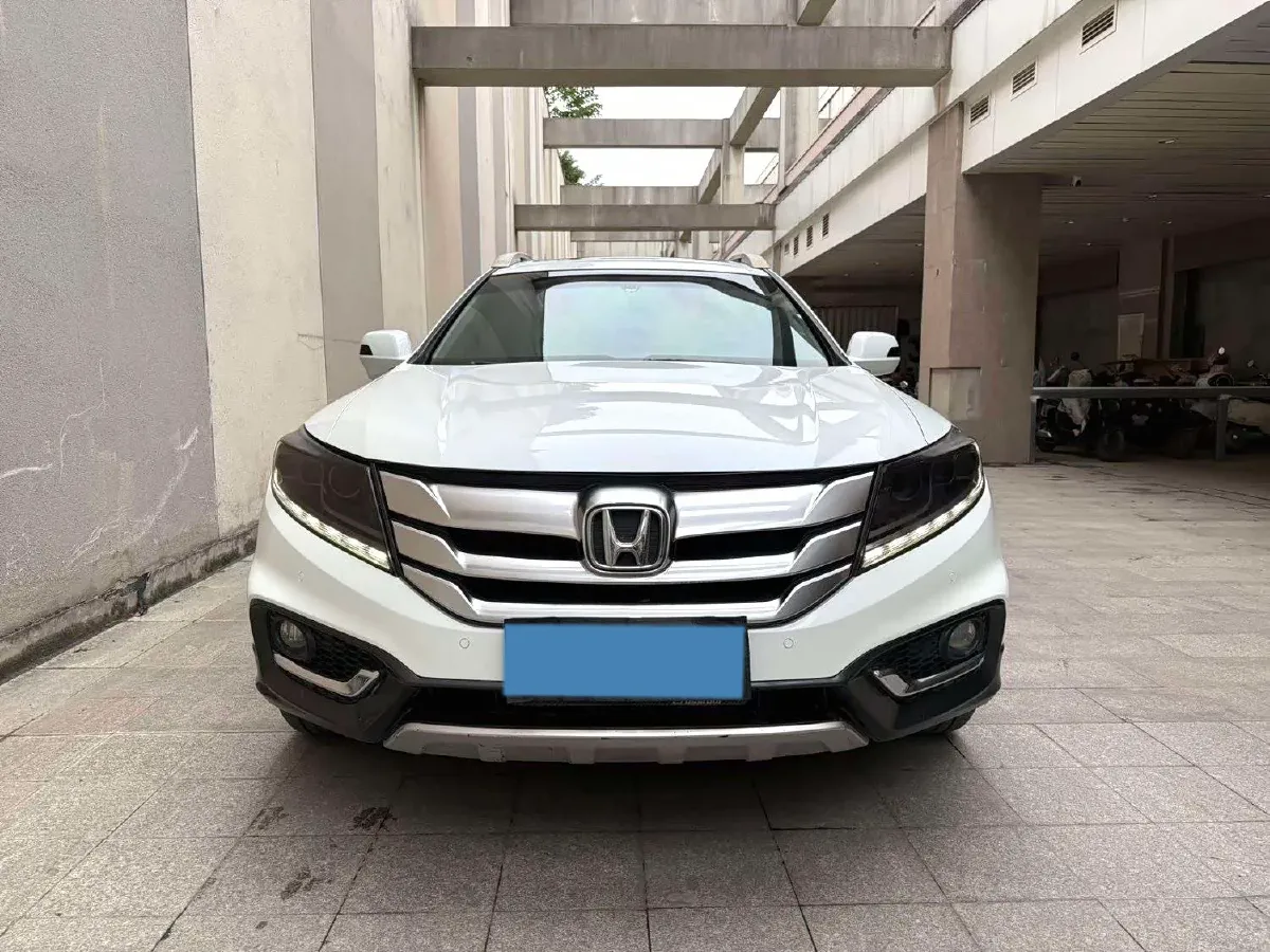 2014 Honda Crosstour 2.4L 197HP L4 5AT,autocango,china used car exporter,china ev exporter,chinese used car exporter,chinese used ev exporter