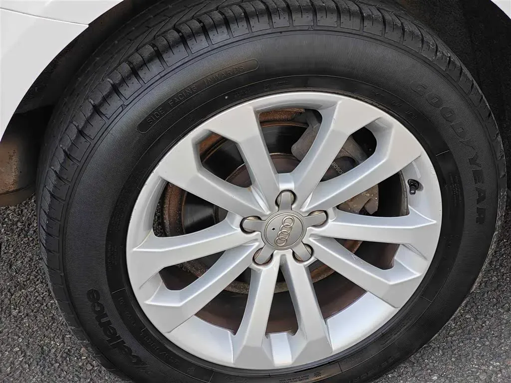 2015 Audi Q5 2.0T 224HP L4 8AT,autocango,china used car exporter,china ev exporter,chinese used car exporter,chinese used ev exporter