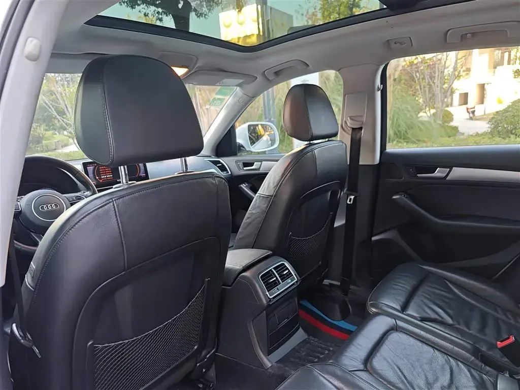 2015 Audi Q5 2.0T 224HP L4 8AT,autocango,china used car exporter,china ev exporter,chinese used car exporter,chinese used ev exporter