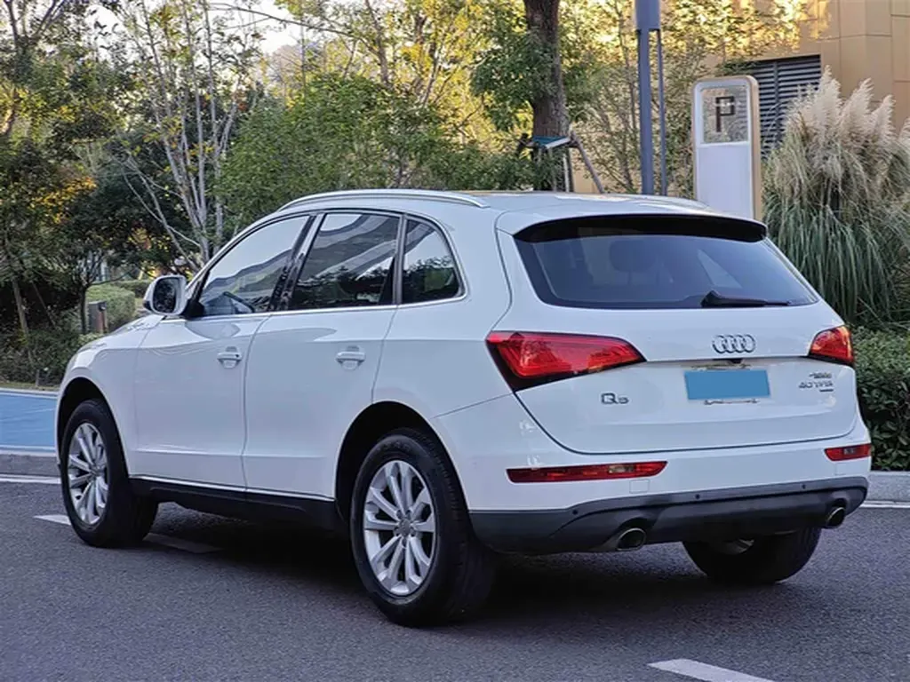 2015 Audi Q5 2.0T 224HP L4 8AT,autocango,china used car exporter,china ev exporter,chinese used car exporter,chinese used ev exporter