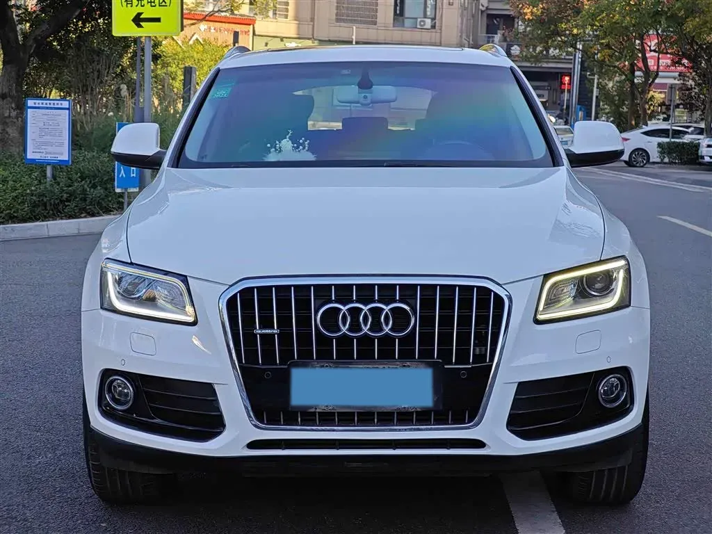 2015 Audi Q5 2.0T 224HP L4 8AT,autocango,china used car exporter,china ev exporter,chinese used car exporter,chinese used ev exporter